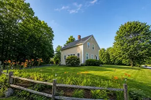 20 Cross St, Bernardston, MA 01337 - Photo 2