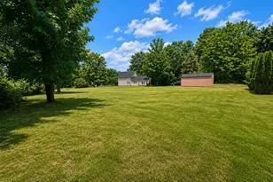 20 Cross St, Bernardston, MA 01337 - Photo 4