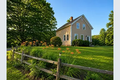 20 Cross St, Bernardston, MA 01337 - Photo 1