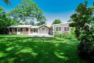 14 Crapo St, Marion, MA 02738 - Photo 4