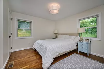 194 Pleasant St, East Longmeadow, MA 01028 - Photo 10