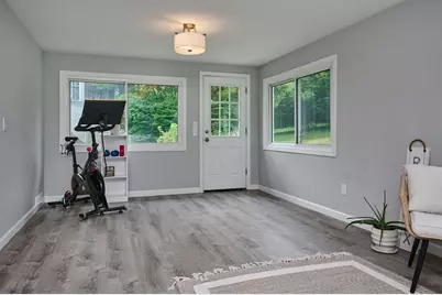 194 Pleasant St, East Longmeadow, MA 01028 - Photo 12