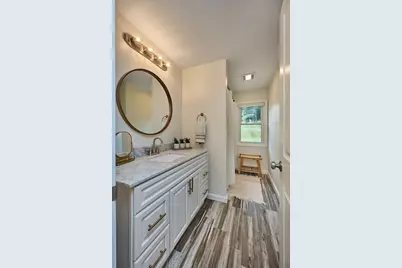 194 Pleasant St, East Longmeadow, MA 01028 - Photo 8