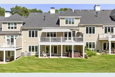 11 Crenshaw Ln #11, Andover, MA 01810 - Photo 4