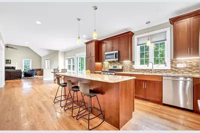 245 High St, Acton, MA 01720 - Photo 4