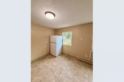 4 Pell St #7, Ludlow, MA 01056 - Photo 6