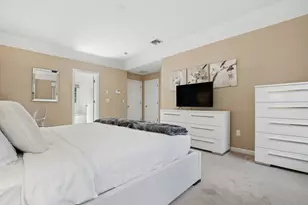 10 Burnett Rd, Southborough, MA 01772 - Photo 22