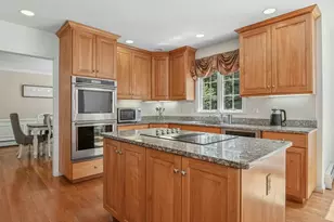 10 Burnett Rd, Southborough, MA 01772 - Photo 10