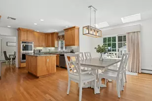 10 Burnett Rd, Southborough, MA 01772 - Photo 14