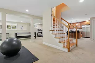 10 Burnett Rd, Southborough, MA 01772 - Photo 30