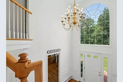 10 Burnett Road, Southborough, MA 01772 - Photo 20