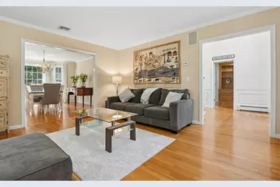 10 Burnett Road, Southborough, MA 01772 - Photo 8