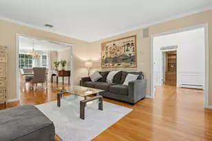 10 Burnett Rd, Southborough, MA 01772 - Photo 8