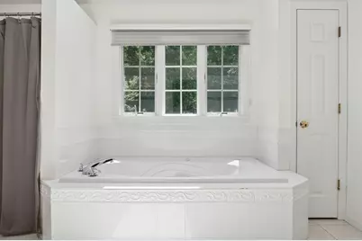 10 Burnett Road, Southborough, MA 01772 - Photo 24