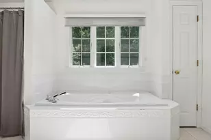 10 Burnett Rd, Southborough, MA 01772 - Photo 24