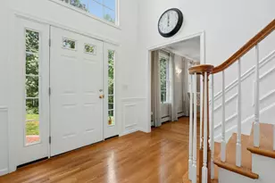10 Burnett Rd, Southborough, MA 01772 - Photo 6