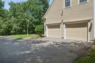 10 Burnett Rd, Southborough, MA 01772 - Photo 4