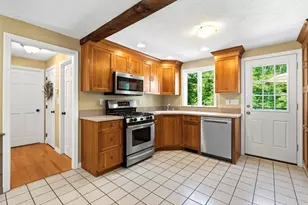 5 Redwood St, Townsend, MA 01469 - Photo 6