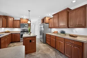 2 Leslie Ct, Rockland, MA 02370 - Photo 18