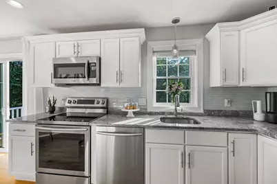 19 Green St, Berkley, MA 02779 - Photo 6