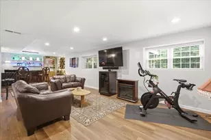 2 A Thayer Farm Rd, Attleboro, MA 02703 - Photo 32