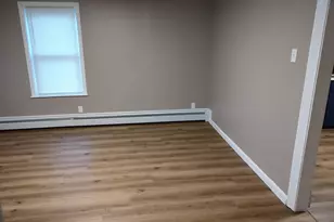 47 E Walnut St, Taunton, MA 02780 - Photo 10