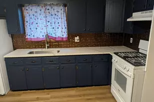 47 E Walnut St, Taunton, MA 02780 - Photo 2
