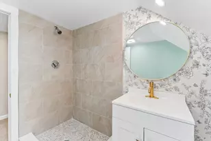 806 Main St, Wareham, MA 02571 - Photo 16