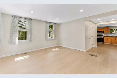 806 Main St, Wareham, MA 02571 - Photo 4