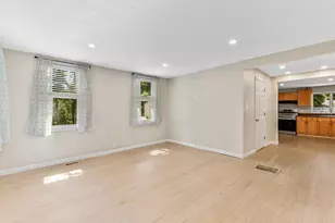 806 Main St, Wareham, MA 02571 - Photo 4