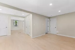806 Main St, Wareham, MA 02571 - Photo 10