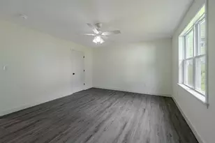 109 Navy Yard Rd, Dracut, MA 01826 - Photo 6