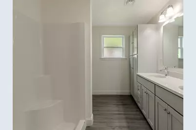 109 Navy Yard Rd, Dracut, MA 01826 - Photo 12