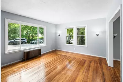 10 Nutting St, Fitchburg, MA 01420 - Photo 4