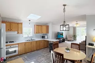 12 King Dr, Wareham, MA 02576 - Photo 2