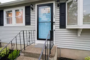136 Pond St, Rockland, MA 02370 - Photo 4