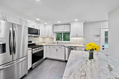 136 Pond Street, Rockland, MA 02370 - Photo 6