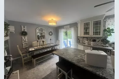 49 Richmond Rd, Freetown, MA 02702 - Photo 4