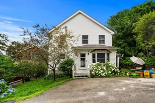 8 Windsor Ln, Gloucester, MA 01930 - Photo 1