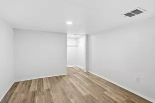52 Lebanon St, Springfield, MA 01109 - Photo 32