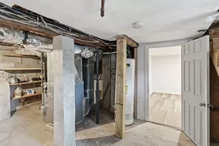 52 Lebanon St, Springfield, MA 01109 - Photo 36