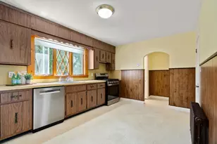 14 Rendall Rd, Boston, MA 02132 - Photo 6