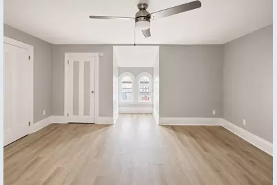 1049 Pleasant St #4, New Bedford, MA 02740 - Photo 8