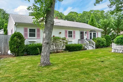 25 Deepwood Dr, Falmouth, MA 02536 - Photo 4