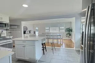 2 McFarlin Rd, Carver, MA 02330 - Photo 10