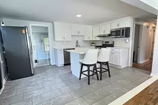 2 McFarlin Rd, Carver, MA 02330 - Photo 8