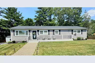 2 McFarlin Rd, Carver, MA 02330 - Photo 1