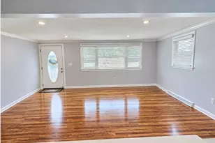 2 McFarlin Rd, Carver, MA 02330 - Photo 10
