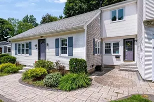 36 Myrtle Ave, Newburyport, MA 01950 - Photo 4
