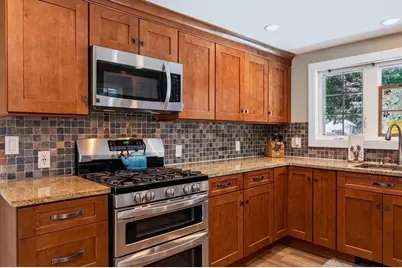 36 Myrtle Avenue, Newburyport, MA 01950 - Photo 6